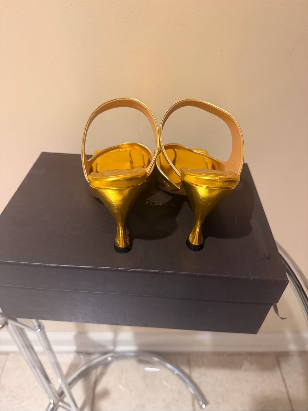 Bottega Veneta Metallic Gold Square-Toe Slide Heels - Picture 4 of 6